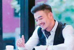 老罗带大家吃瓜娱乐圈小说,老罗带你探秘娱乐圈风云